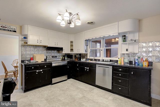 24820 SOTTERLEY RD, Hollywood, MD 20636