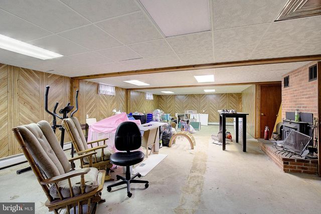 24820 SOTTERLEY RD, Hollywood, MD 20636