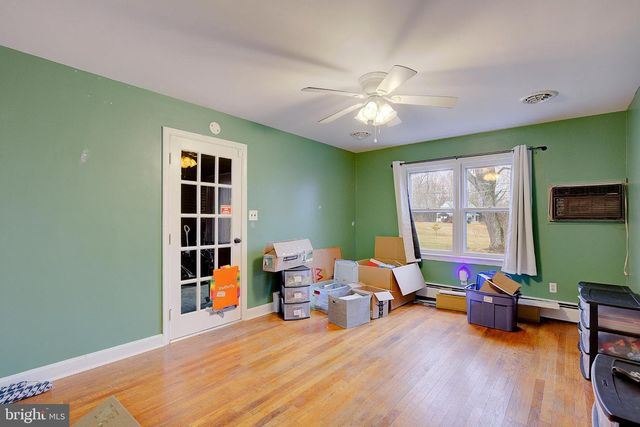 24820 SOTTERLEY RD, Hollywood, MD 20636