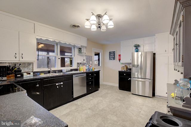 24820 SOTTERLEY RD, Hollywood, MD 20636