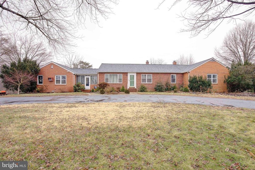24820 SOTTERLEY RD, Hollywood, MD 20636