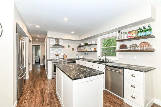 W205S10388 Cindy COURT, Muskego, WI 53150