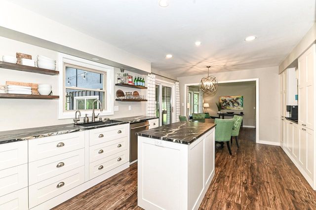 W205S10388 Cindy COURT, Muskego, WI 53150