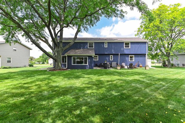 W205S10388 Cindy COURT, Muskego, WI 53150