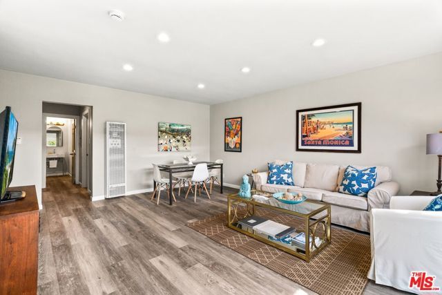 1222 Princeton Street 10, Santa Monica, CA 90404