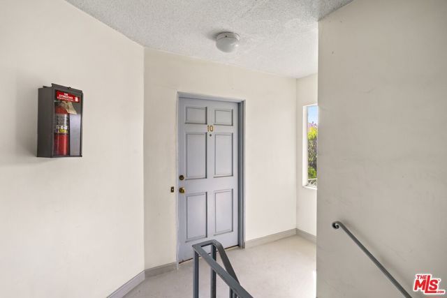 1222 Princeton Street 10, Santa Monica, CA 90404