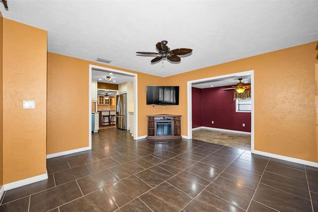 6701 ORCHARD DRIVE N, St Petersburg, FL 33702
