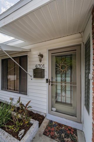 6701 ORCHARD DRIVE N, St Petersburg, FL 33702