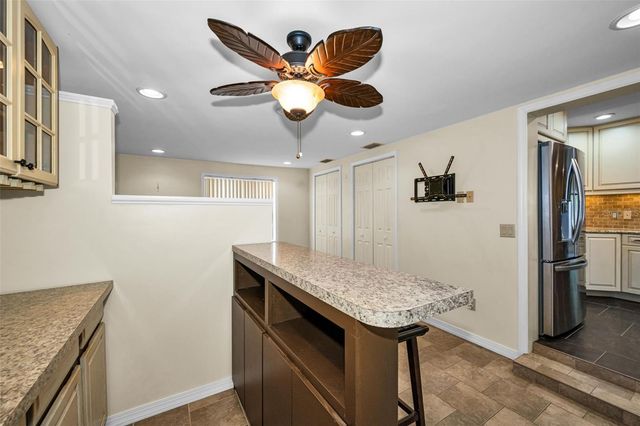 6701 ORCHARD DRIVE N, St Petersburg, FL 33702