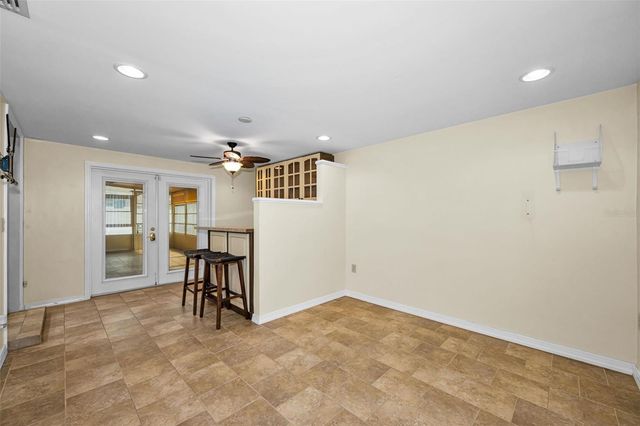 6701 ORCHARD DRIVE N, St Petersburg, FL 33702