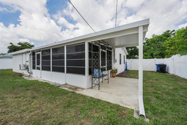 6701 ORCHARD DRIVE N, St Petersburg, FL 33702