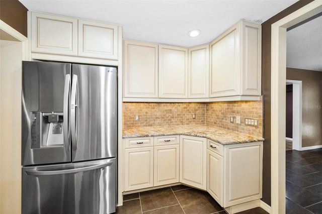 6701 ORCHARD DRIVE N, St Petersburg, FL 33702