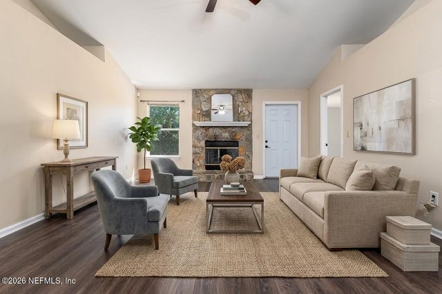 3317 CANCUN Drive E, Jacksonville, FL 32225