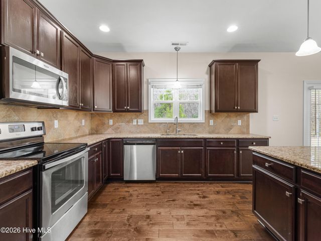 156 Poplar Branch Way, Hampstead, NC 28443