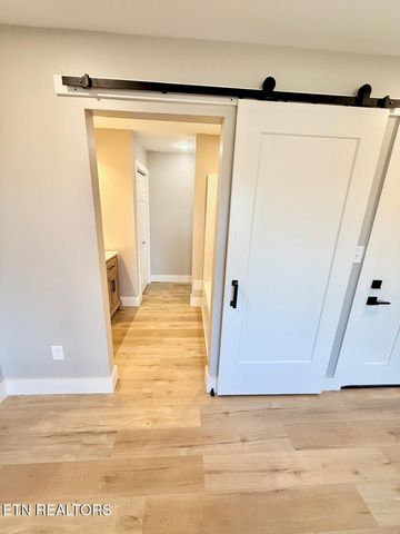 203 Mavis Lane, Maryville, TN 37804