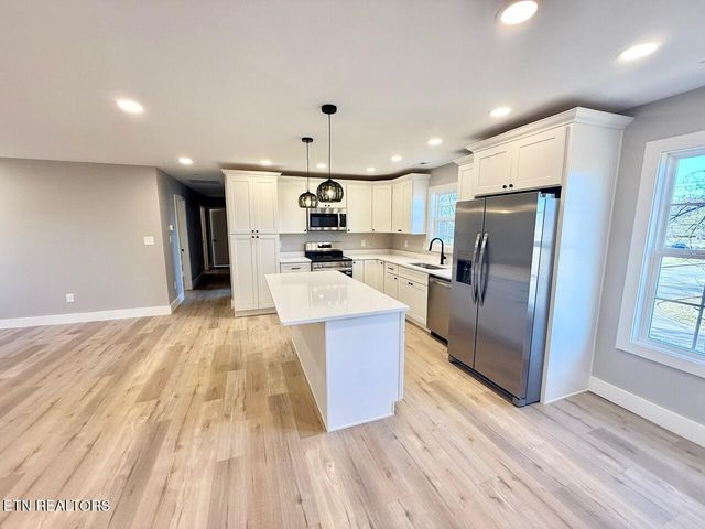 203 Mavis Lane, Maryville, TN 37804