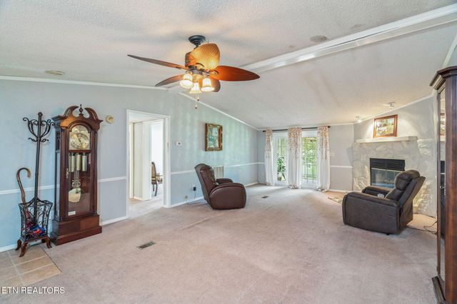 127 Lakeview Cove Drive, Loudon, TN 37774