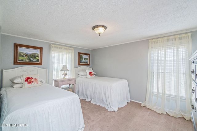 127 Lakeview Cove Drive, Loudon, TN 37774
