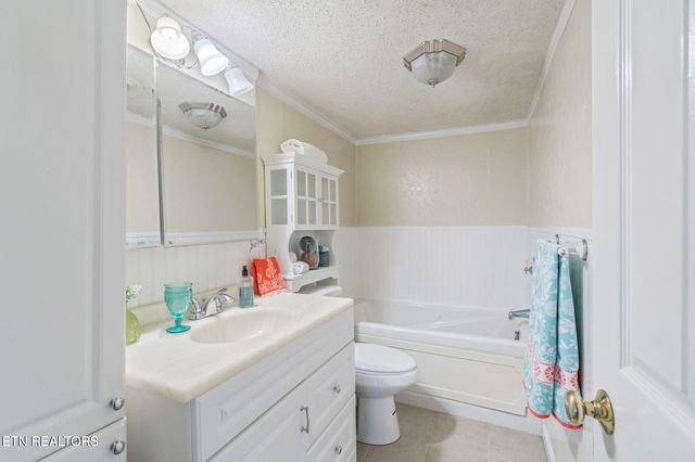 127 Lakeview Cove Drive, Loudon, TN 37774