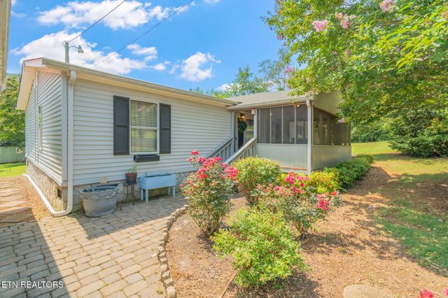 127 Lakeview Cove Drive, Loudon, TN 37774