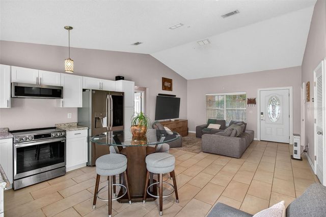 1688 TAYLOR LAKE CIRCLE, Largo, FL 33778