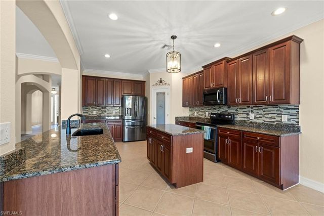 12387 Country Day CIR, Fort Myers, FL 33913