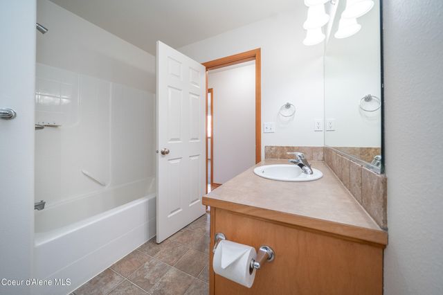 3129 W VERSAILLES DR, Coeur D'alene, ID 83815