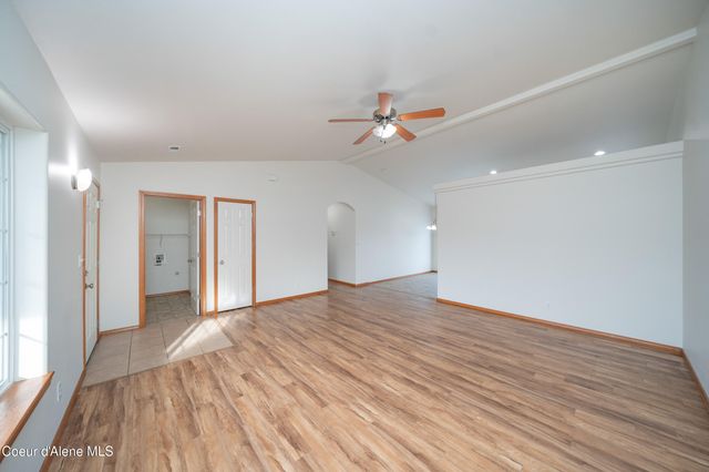 3129 W VERSAILLES DR, Coeur D'alene, ID 83815