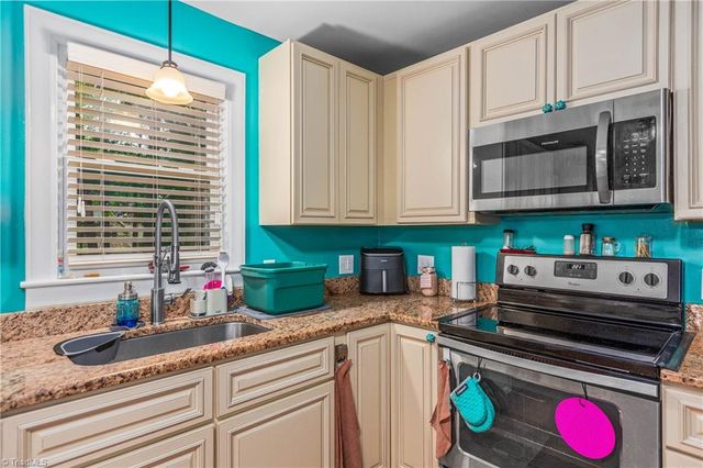 4720 Warner Road, Pfafftown, NC 27040