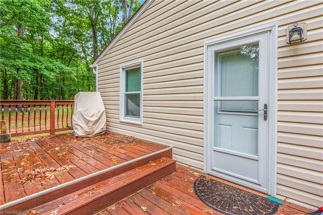 4720 Warner Road, Pfafftown, NC 27040