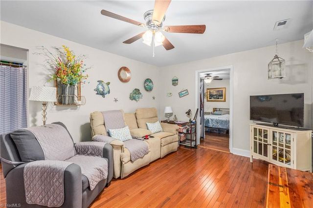 4720 Warner Road, Pfafftown, NC 27040