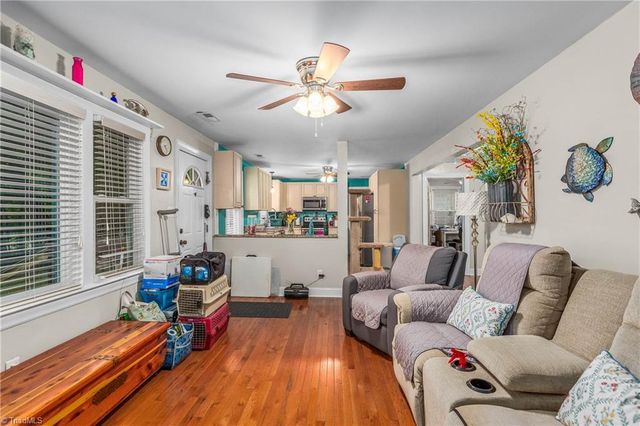 4720 Warner Road, Pfafftown, NC 27040