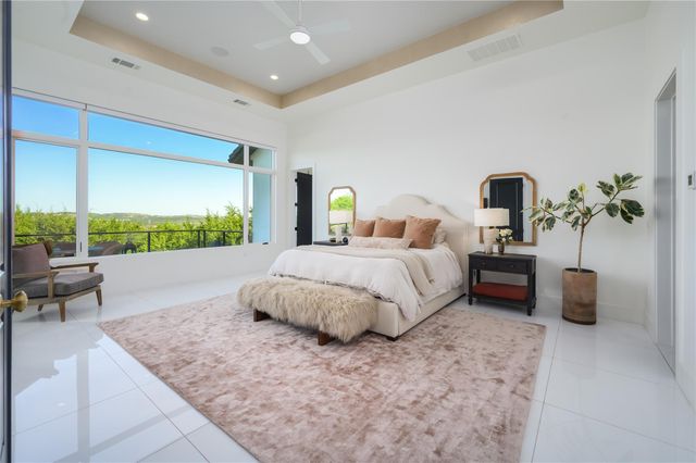 4300 Derrick CV, Spicewood, TX 78669