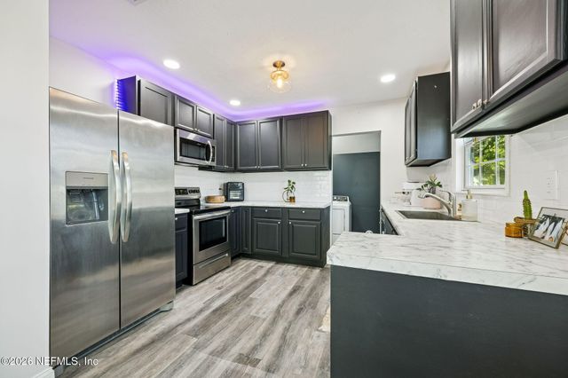 2956 ROSSELLE Street, Jacksonville, FL 32205