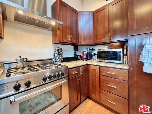 5445 Agnes Avenue, Valley Village, CA 91607