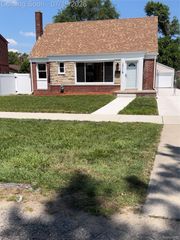 13118 Pembroke Avenue, Detroit, MI 48235