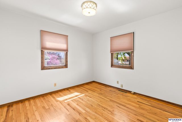 3301 S 122 Street, Omaha, NE 68144