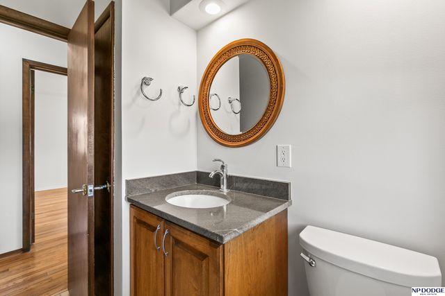 3301 S 122 Street, Omaha, NE 68144