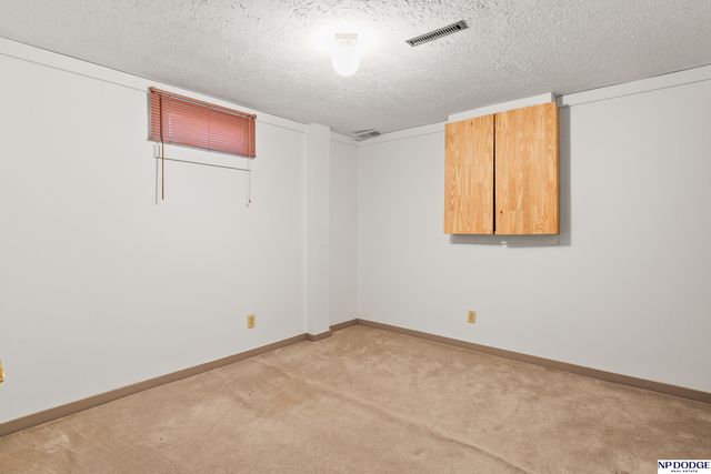 3301 S 122 Street, Omaha, NE 68144