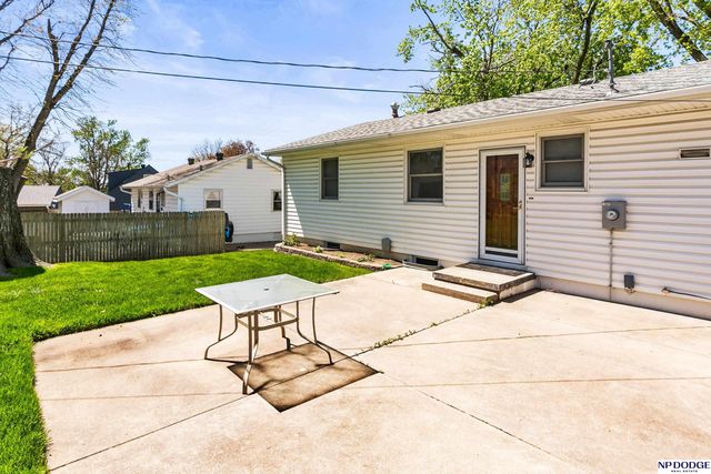 3301 S 122 Street, Omaha, NE 68144