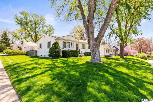 3301 S 122 Street, Omaha, NE 68144