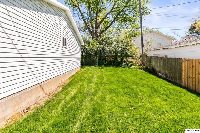 3301 S 122 Street, Omaha, NE 68144