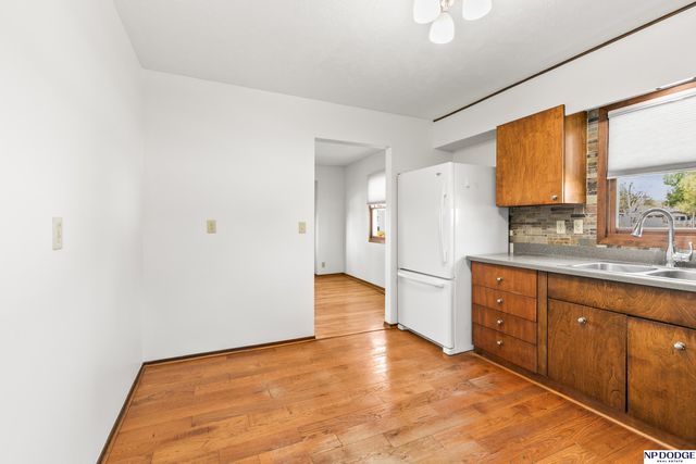 3301 S 122 Street, Omaha, NE 68144