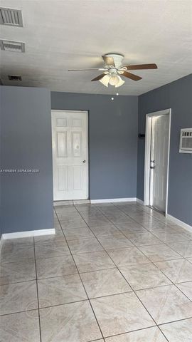 17200 NW 51st Pl C, Miami Gardens, FL 33055