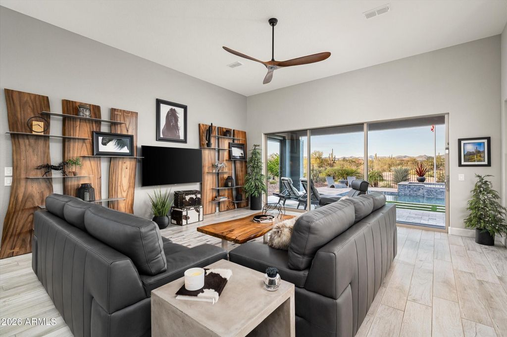 Image 10 of property listing at 17964 E PARIA CANYON Drive, Rio Verde, AZ 85263