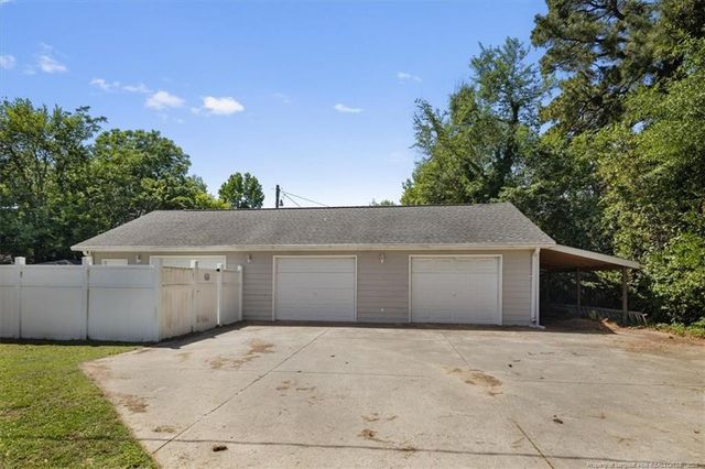 237 N Green Street, Parkton, NC 28371