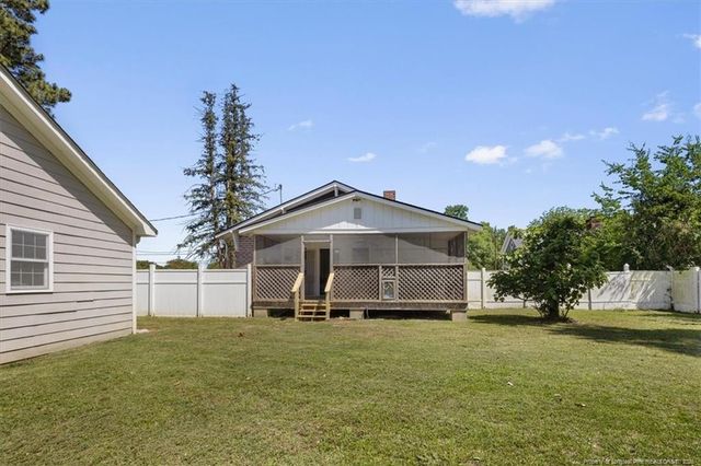237 N Green Street, Parkton, NC 28371