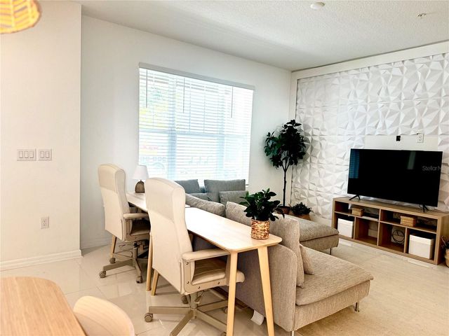 10251 HIGHLINE CREST STREET, Orlando, FL 32832