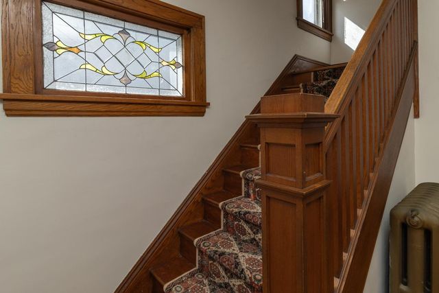 935 Saint Clair Avenue, Saint Paul, MN 55105