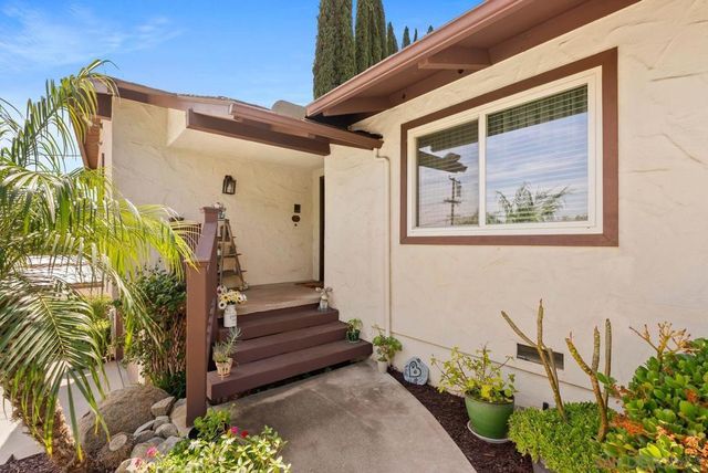 1845 Country Ln, Escondido, CA 92025